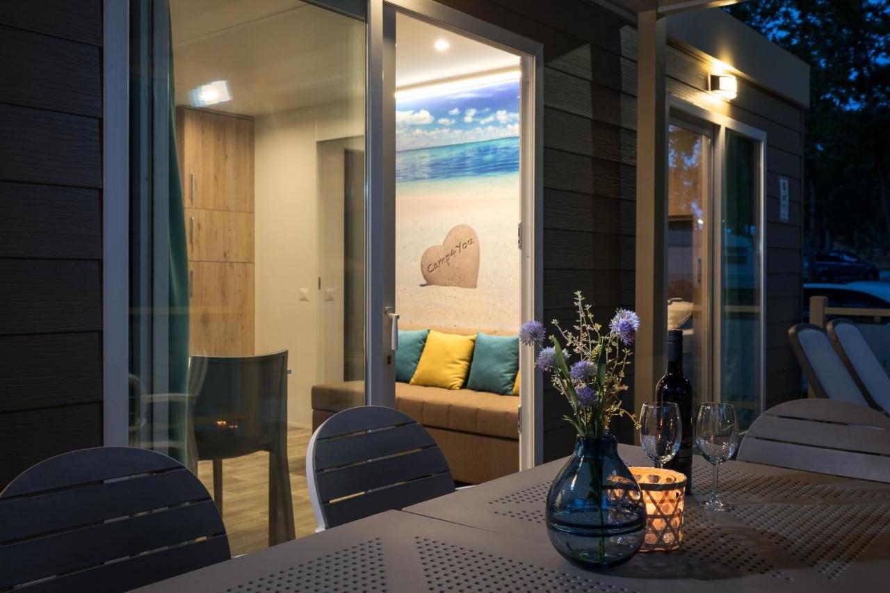 Mobile Homes Premium Relax Park Umag By Camp4You คาริกาดอร์ ภายนอก รูปภาพ